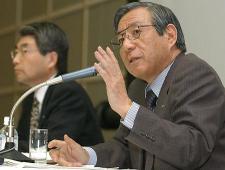 2006030204296741jijpbus_allview001